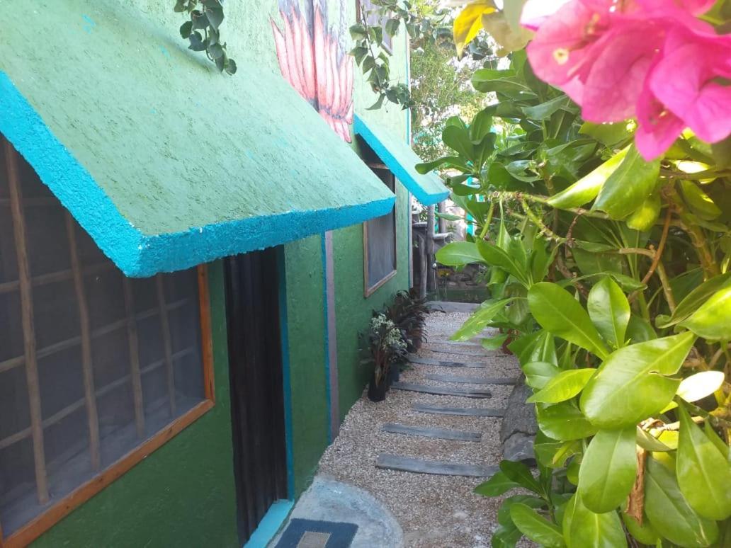 Hostel Utopia Isla Holbox Bagian luar foto